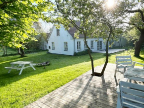 Your Charming Summer Cottage in Borre